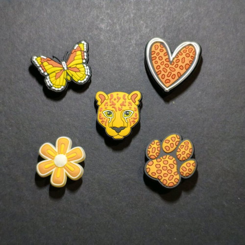 Nature Crocs Charms / Pins / Jibbitz set like new