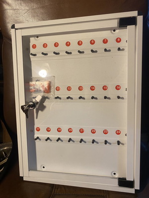 Key Holder Wall Cabinet with 24 Slots New 40x30 cm