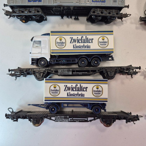 Lima H0 Train Set BR 332 and 6 DB Freight Cars used