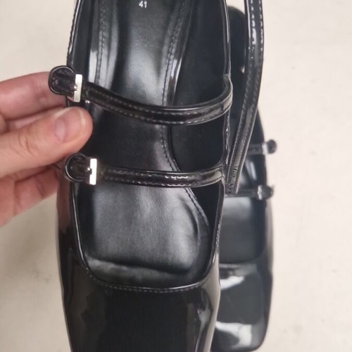 Zara shoes pumps with straps like new, black size 41