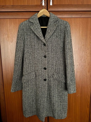 Wool herringbone coat like new, size S, black and gray