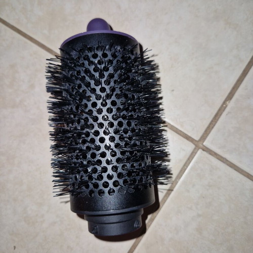 Dyson hair styler with attachments