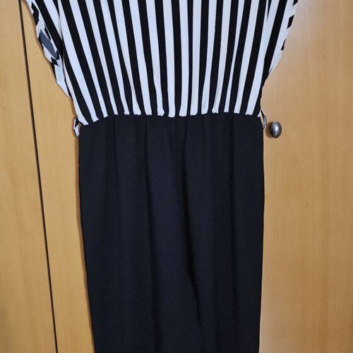 Shein jumpsuit M black and white