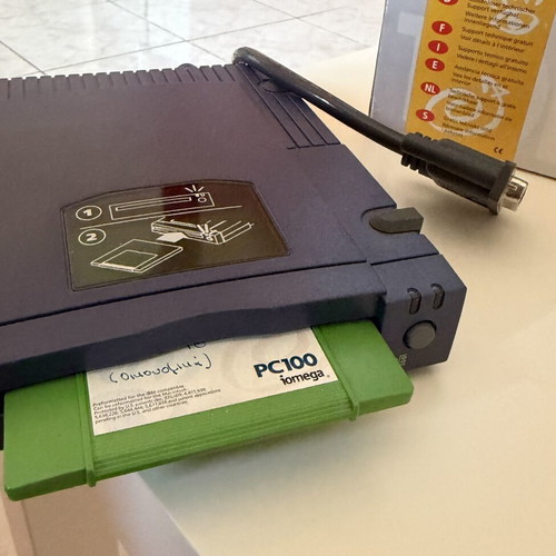 Iomega ZIP Drive Parallel with packaging and 100MB disk used