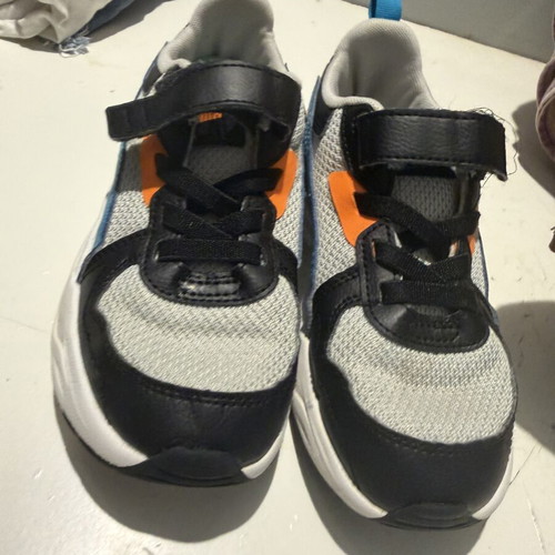 Puma kids' athletic shoes like new, size 31, black and blue
