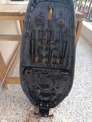 Seat for Papaki used, very good condition