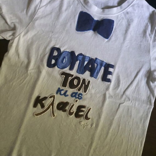 T-shirt kids like new, size 7-8, white and blue