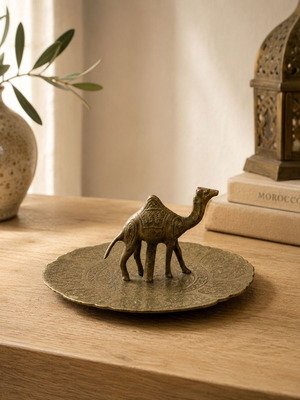 Vintage brass decorative accent with camel and jewelry dish like new