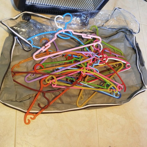 Hangers like new, pack of 20 pieces