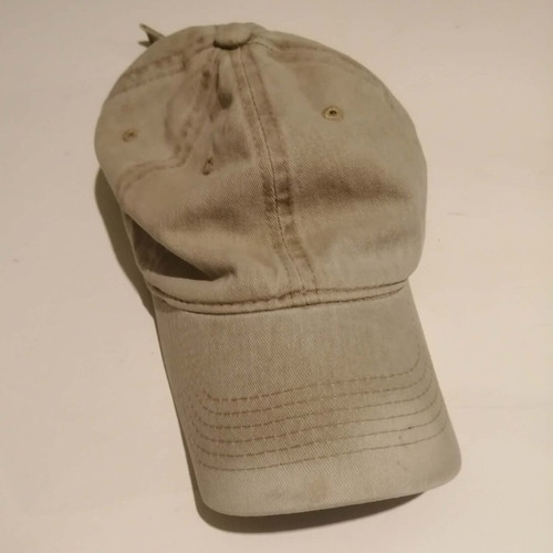 Beige hat used size M