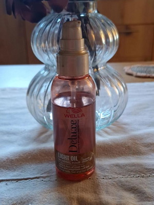 Wella Deluxe Light Oil for Normal Hair 100ml like new