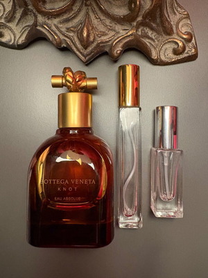 Knot Eau Absolue by Bottega Veneta 10 ml decant like new