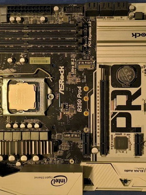 Motherboards used, lot of 9 with CPU, RAM, keyboard and power supplies
