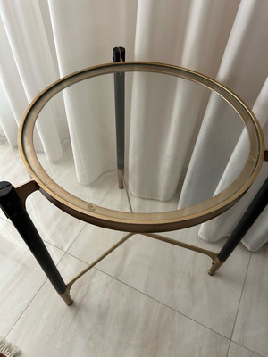 Τραπεζάκι βοηθητικό μαύρο με χρυσό σαν καινούργιο