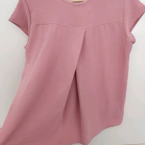Women's blouse new, one size