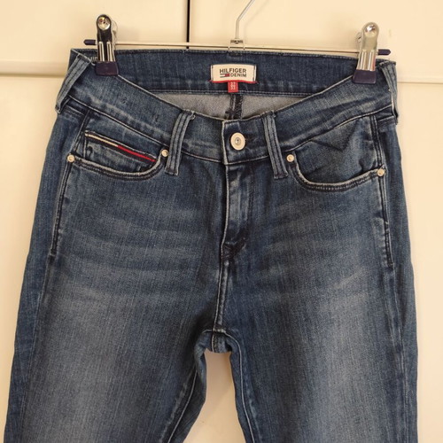 Tommy Hilfiger mid rise skinny jeans small like new