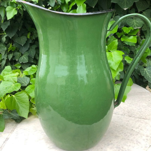 Green enamel pitcher 3L used in very good condition