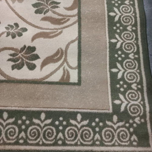 Rug used in excellent condition