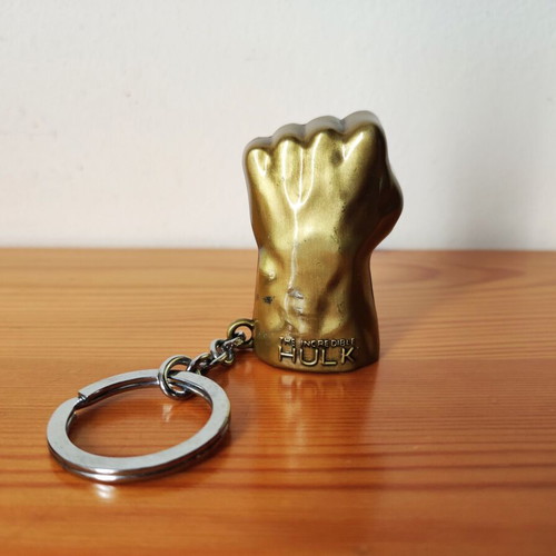 The Incredible Hulk Fist bronze and gold metal keychain Marvel collectible