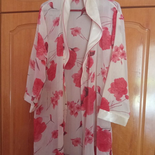 Satin summer shirt used, beige and red, German origin, size M