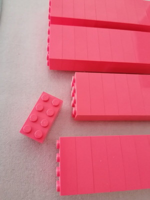 Lego Classic Basic Brick 2 x 4 Pink pack of 40, like new