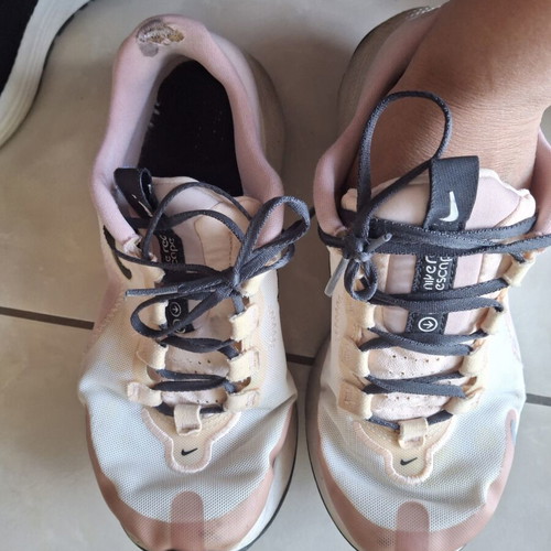 Nike Running Excape shoes used with minor wear, very comfortable