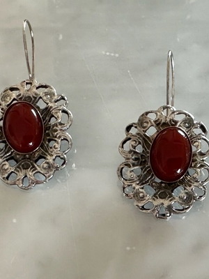 Silver earrings with carnelian new