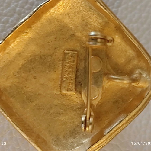 Lancome Paris vintage brooch or pendant like new, red and gold plated