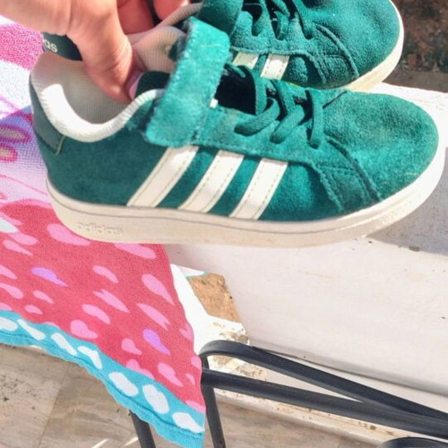 Adidas Athletic Shoes size 27 like new, green, suede