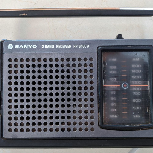 Sanyo RP 6160 A vintage radio used, FM/AM portable