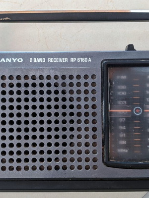 Sanyo RP 6160 A vintage radio used, FM/AM portable