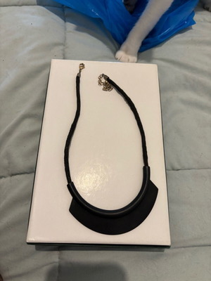 Black matte pendant like new