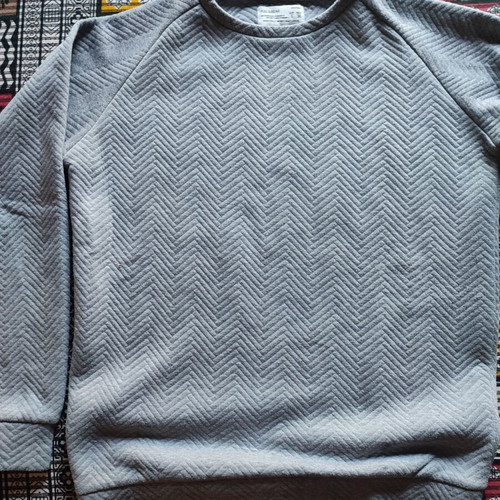 Pull & Bear men's grey sweatshirt with embossed quilted chevron design