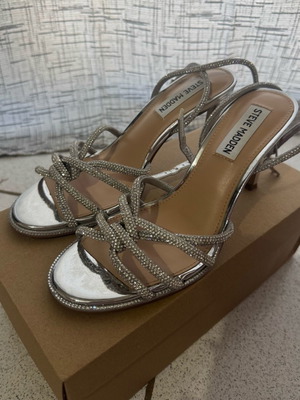 Steve Madden Kailyn silver sandals like new, size 37, 9cm heel