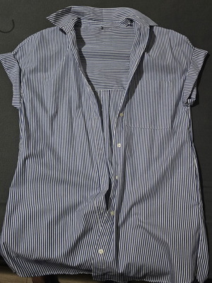 Women's short-sleeve striped shirt, loose fit