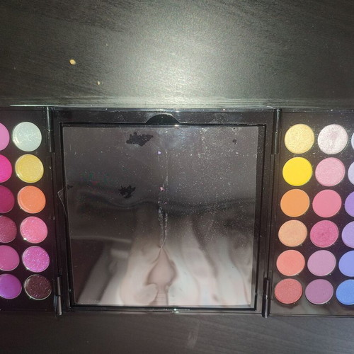 Sephora Palette new makeup with 148 colors and mirror