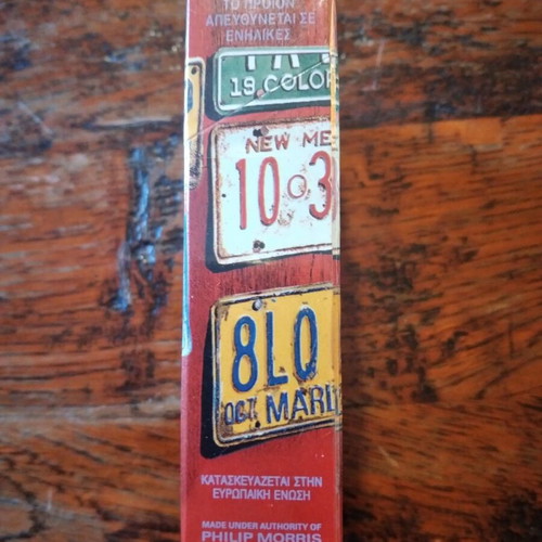 Marlboro collectible pack 1995-2000 like new