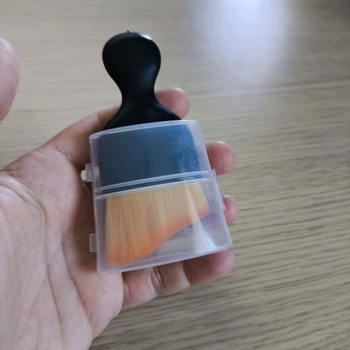 Makeup brush new
