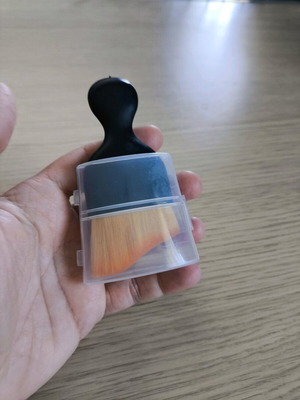 Makeup brush new