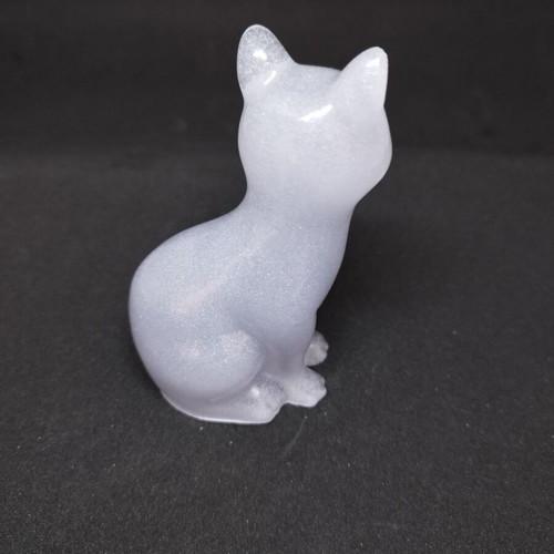 Decorative cat from liquid glass new, handmade 10 x 6 cm