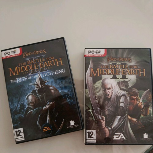 Lord of the Rings PC games like new, 2 pieces