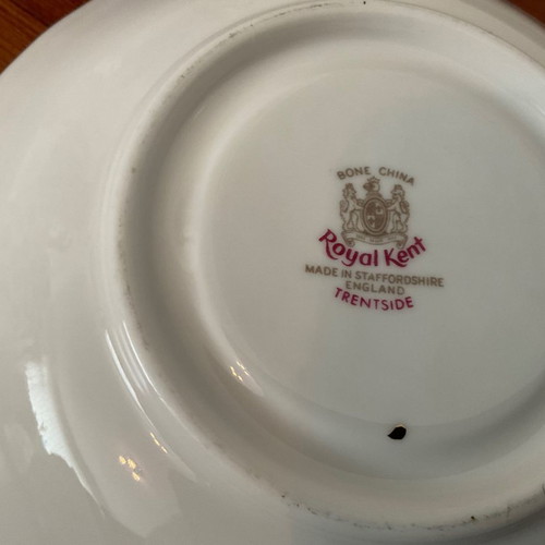 Royal Kent tea set porcelain England in excellent condition