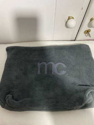 Large toiletry bag with zipper unused