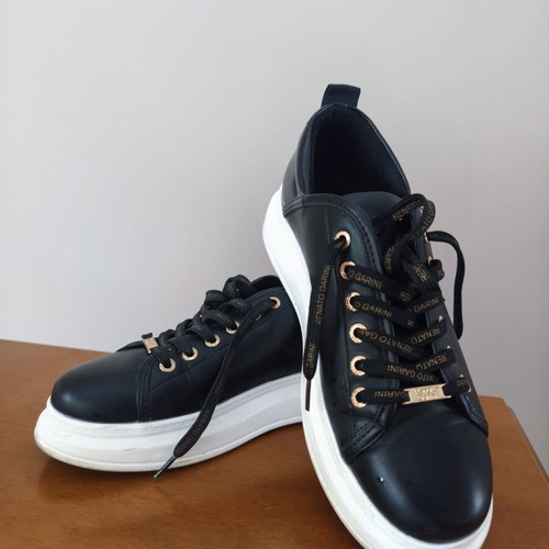 Renato Garini Black Sneakers like new with gold details size 40