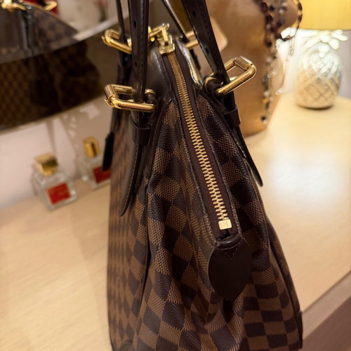 Louis Vuitton Verona mm τσάντα ώμου σαν καινούργιο, καφέ