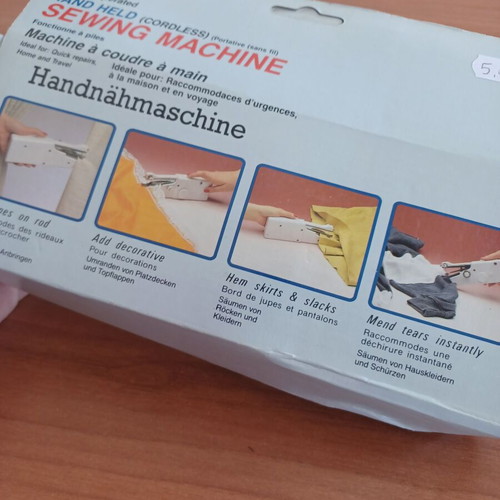 Handheld Sewing Machine battery operated, new