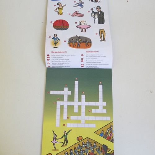 French book with Super Blocs crossword puzzles used