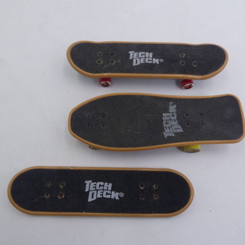 Tech Deck Tony Hawk Foundation Skate Park Stairs Rail Ramp 3 Fingerboards used