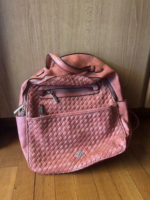 Backbag Verde like new, burnt orange color