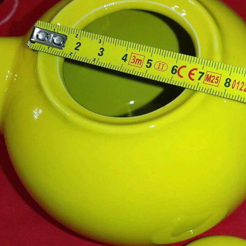 Ceramic teapot with Tweety Bird design like new